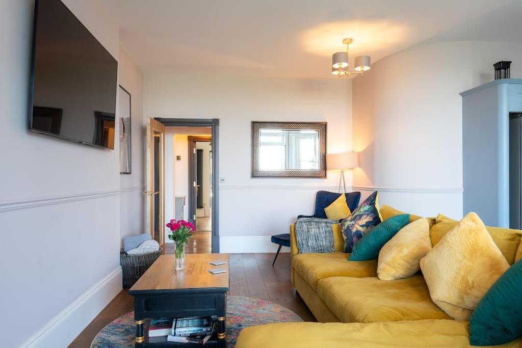 Stylish Beachfront Bolthole With Stunning Sea Views And Luxury Touches Herne Bay Dış mekan fotoğraf