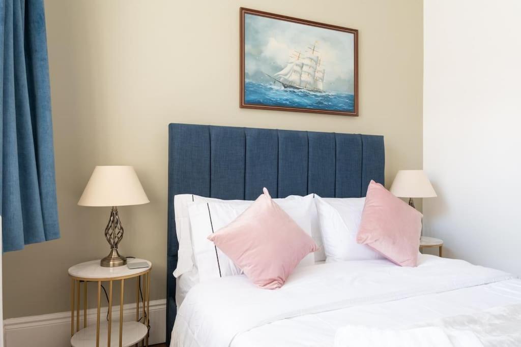 Stylish Beachfront Bolthole With Stunning Sea Views And Luxury Touches Herne Bay Dış mekan fotoğraf
