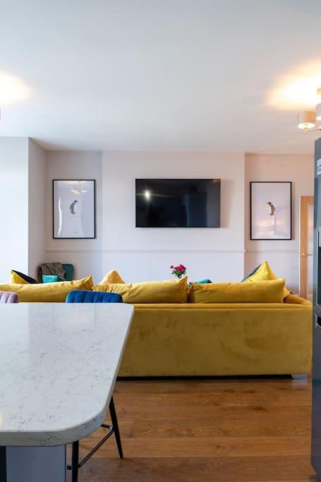 Stylish Beachfront Bolthole With Stunning Sea Views And Luxury Touches Herne Bay Dış mekan fotoğraf