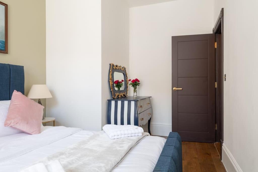 Stylish Beachfront Bolthole With Stunning Sea Views And Luxury Touches Herne Bay Dış mekan fotoğraf